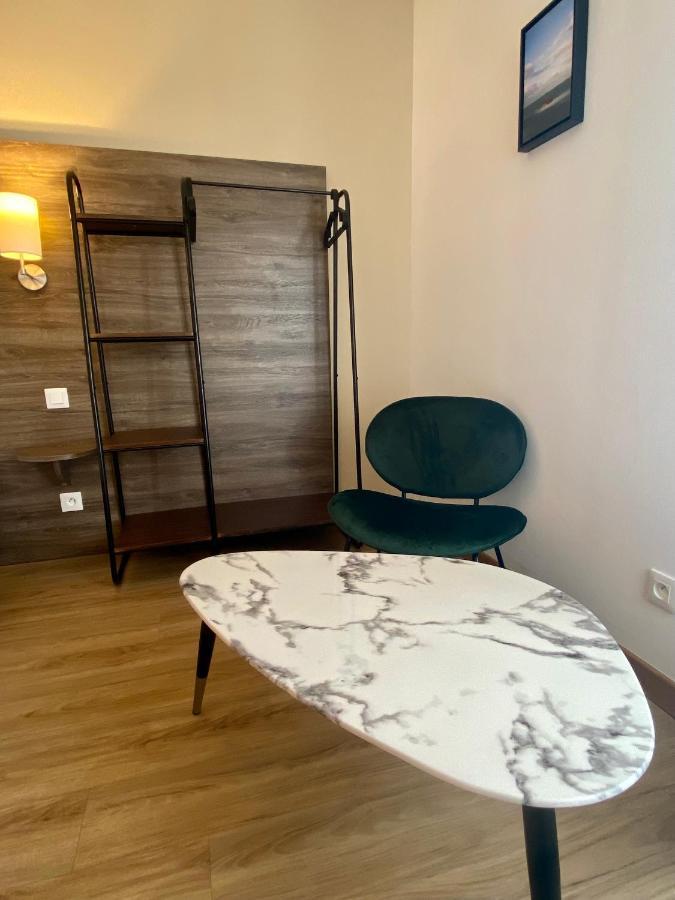 Hotel Du Tregor Треґіє Екстер'єр фото