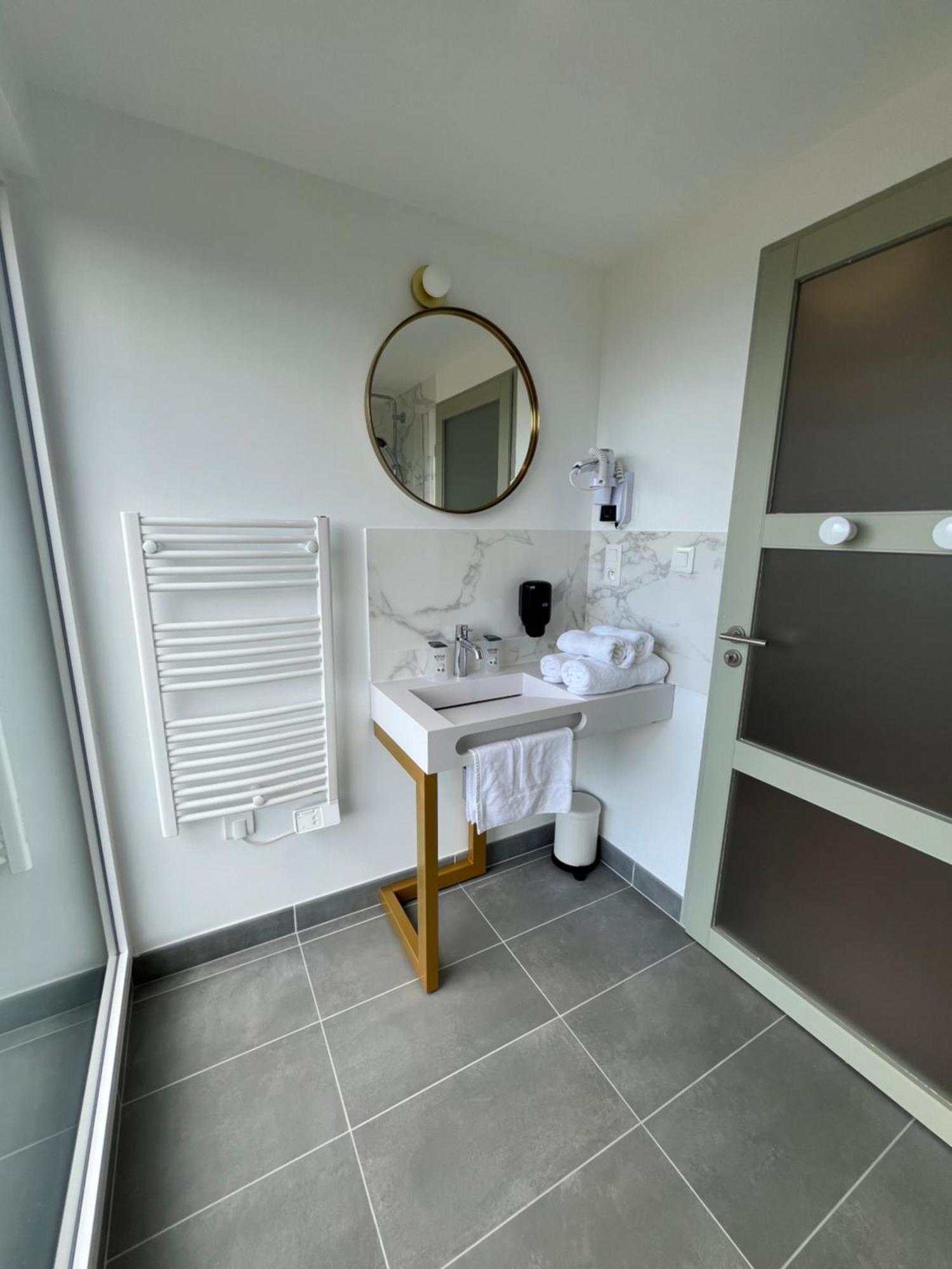 Hotel Du Tregor Треґіє Екстер'єр фото